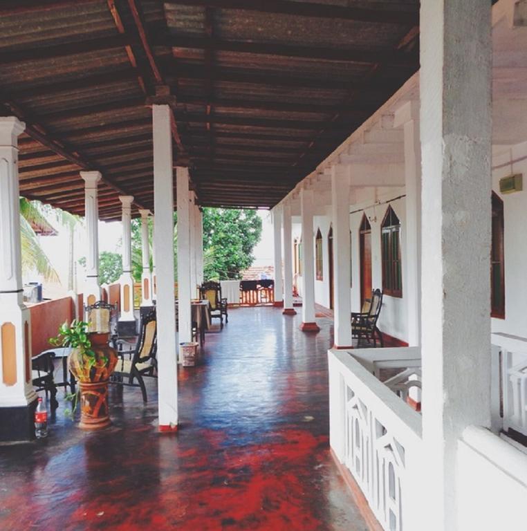 Casalanka Hotel Hikkaduwa Buitenkant foto