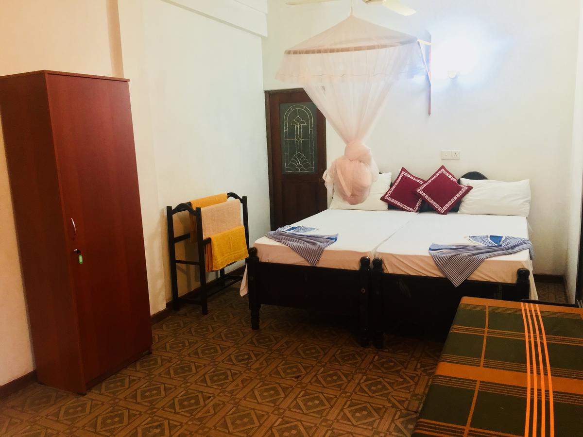 Casalanka Hotel Hikkaduwa Buitenkant foto