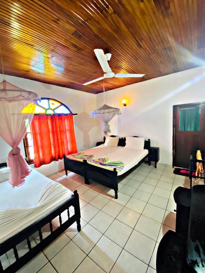 Casalanka Hotel Hikkaduwa Buitenkant foto