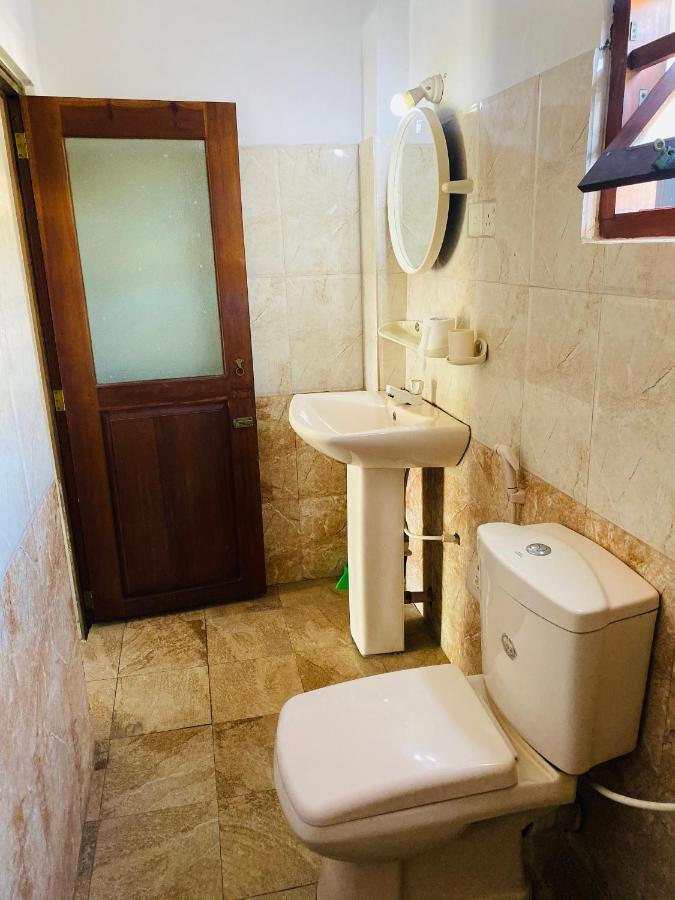 Casalanka Hotel Hikkaduwa Buitenkant foto